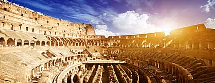 Фото 3 1-hour Colosseum Tour with Local Guide