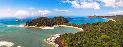 Photo 3 Skydiving over Manuel Antonio Scenery