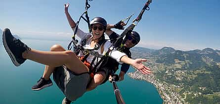 Foto 2 Vuelo en parapente en el lago Lemán