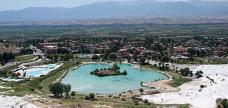 Foto 2 Salda-See, Pamukkale und die antike Stadt Hierapolis von Side aus