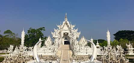 Foto 2 Chiang Mai: One-day Tour with White Temple, Baan Dam Museum, Blue Temple and Golden Triangle