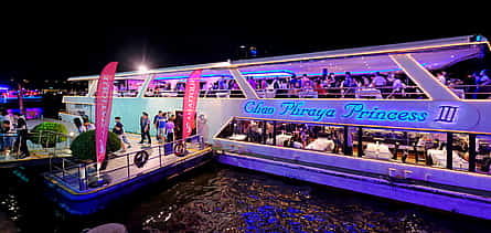 Foto 2 Bangkok Chao Phraya Princess Dinner-Kreuzfahrt mit Live-Musik und Show