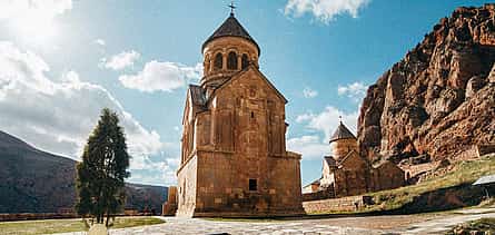 Foto 2 Privé volledige dagtocht: Noravank - Areni - Tatev - Zorats Karer - Shaki