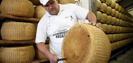 Photo 2 Taste of Emilia-Romagna: Parmigiano, Prosciutto, Lambrusco and Balsamic Vinegar of Modena