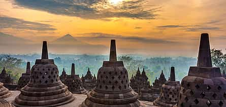 Foto 2 Templo de Borobudur y excursión en jeep por la lava del Merapi