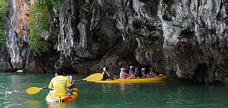 Foto 2 Phuket: 5 en 1 Isla de James Bond con piragüismo en la bahía de Phang Nga en Big Boat