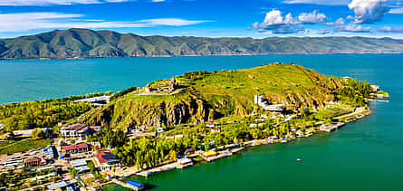 Photo 2 Blue Sevan and Evergreen Dilijan Tour