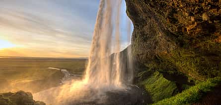 Photo 2 Combo South Coast and Golden Circle Private Jeep Tour