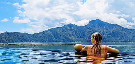 Photo 2 Batur Volcano Sunrise Trekking and Hot Spring Tour with Photographer