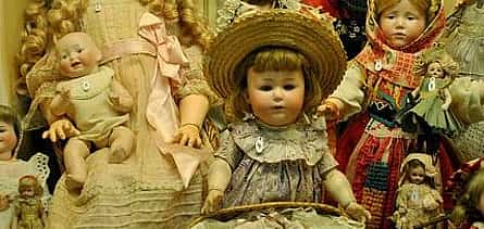 Photo 2 The Dollhouse Tour: Paris Puppet Museum Private Tour