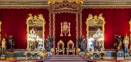 Photo 2 Skip the Line: Discover the Royal Palace in the Afternoon