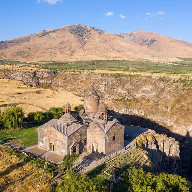 Private Tour to Echmiadzin, Zvartnots Тemple, Alphabet Monument and Saghmosavank