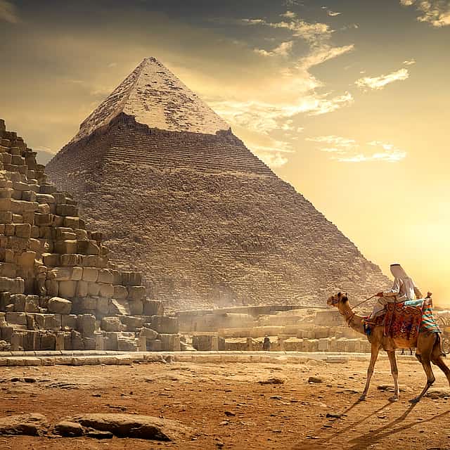 Excursión privada de día completo al Museo Egipcio, las Pirámides de Guiza y la Esfinge desde el aeropuerto de El Cairo