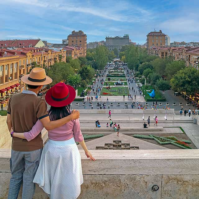 Desfrute de Yerevan com os habitantes locais