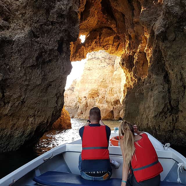 Ponta da Piedade'nin İnanılmaz Mağaralarına Tekne Turu