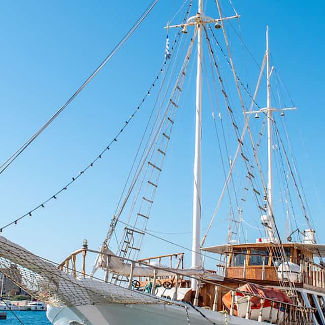 Fun-In-The-Sun Cruise in Rhodes with Traditional Lunch