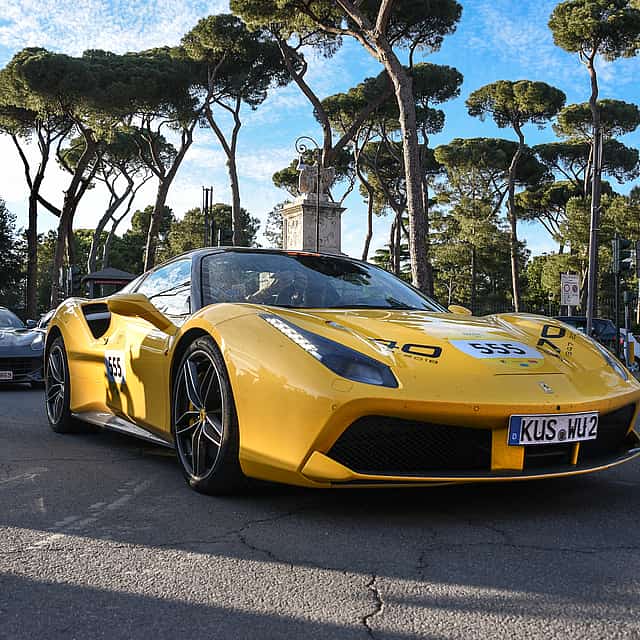 Alquiler de coches de lujo en Roma