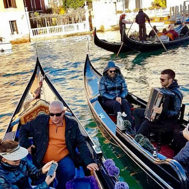 Shared Gondola Ride with Serenade
