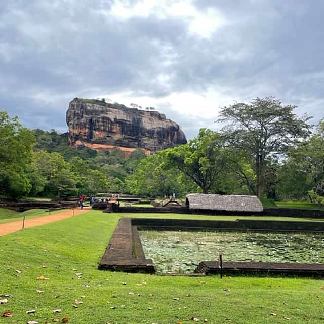 One Day Tour to Sigiriya and Dambulla from Colombo