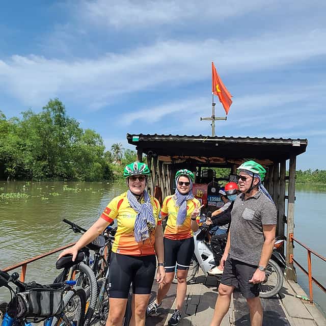 Bicicletas, Barco y Kayaks por el Mekong: Actividades de dos días