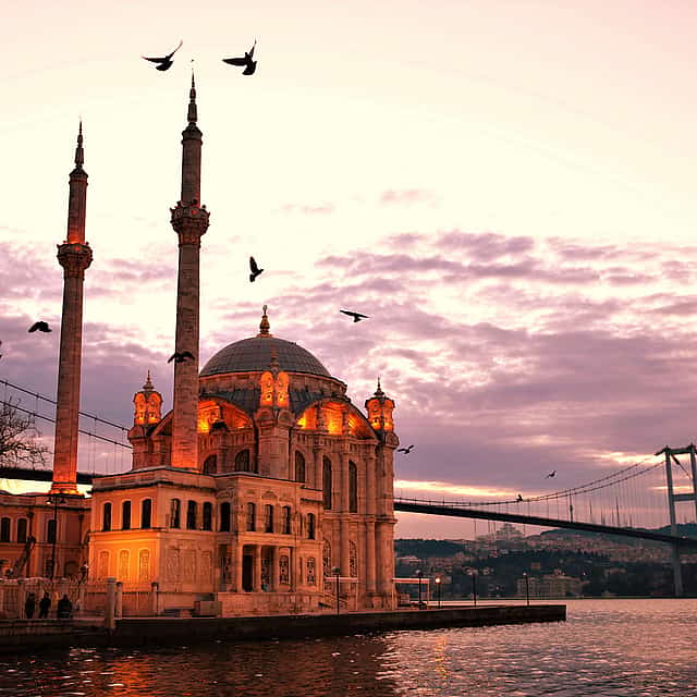 Bosphorus Sunset Cruise with a Live Guide on a Luxury Yacht