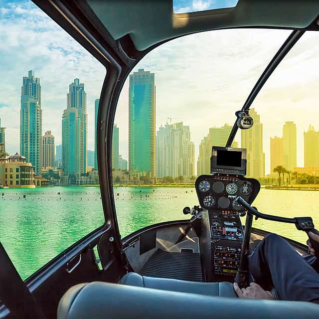 Excursión privada en helicóptero desde el helipuerto de Atlantis the Palm en Dubai