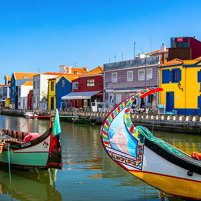 Aveiro Half-day Tour with Tuk-tuk and Boat Ride