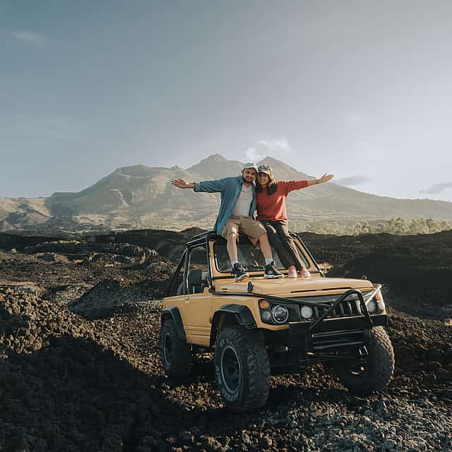 Excursión en jeep al amanecer en Caldera Batur
