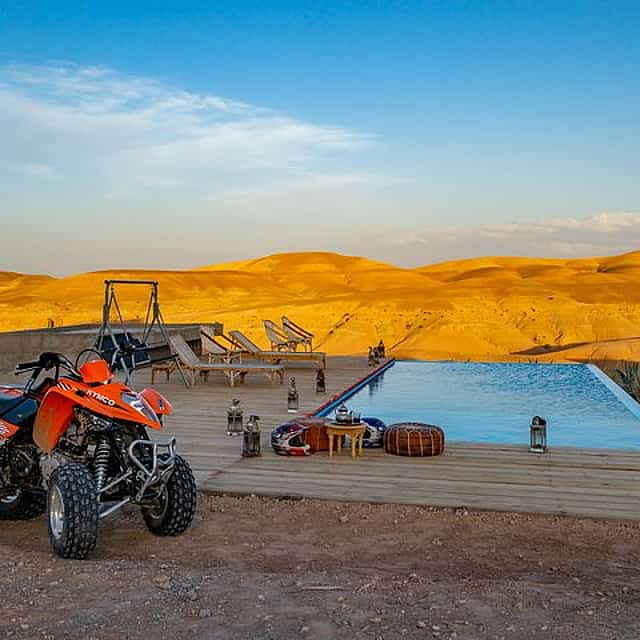 Safari de medio día por el desierto de Agafay con paseo en camello y en quad
