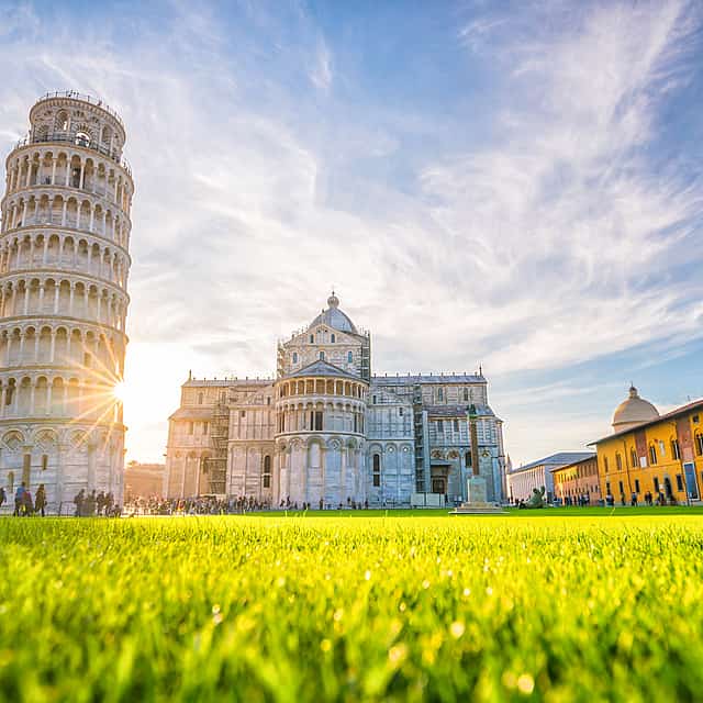 Kathedraal van Pisa en scheve toren wandeling