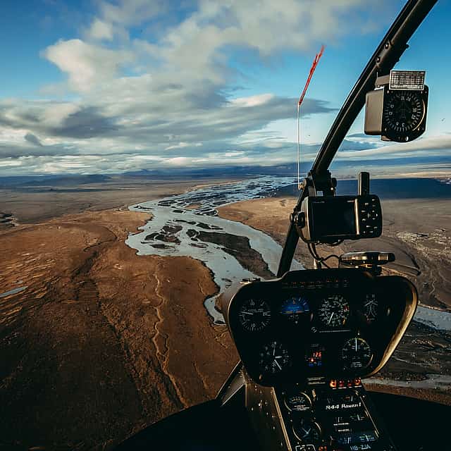 Falla continental y excursión geotérmica en helicóptero