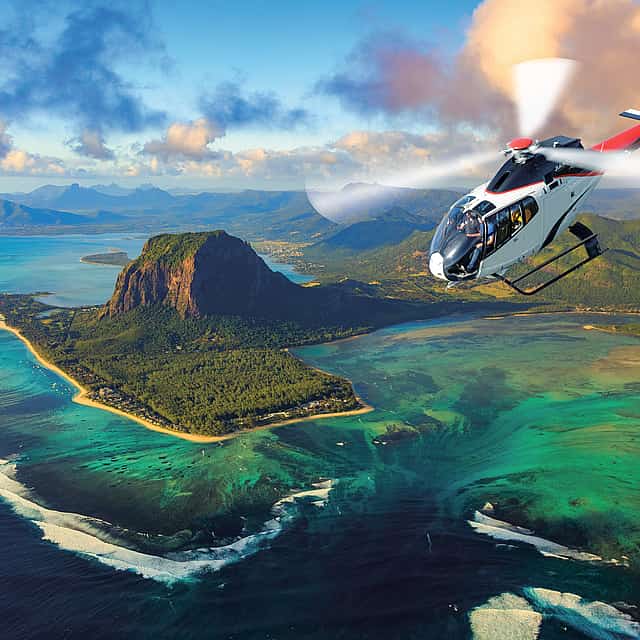 Excursión mágica en helicóptero desde Triolet