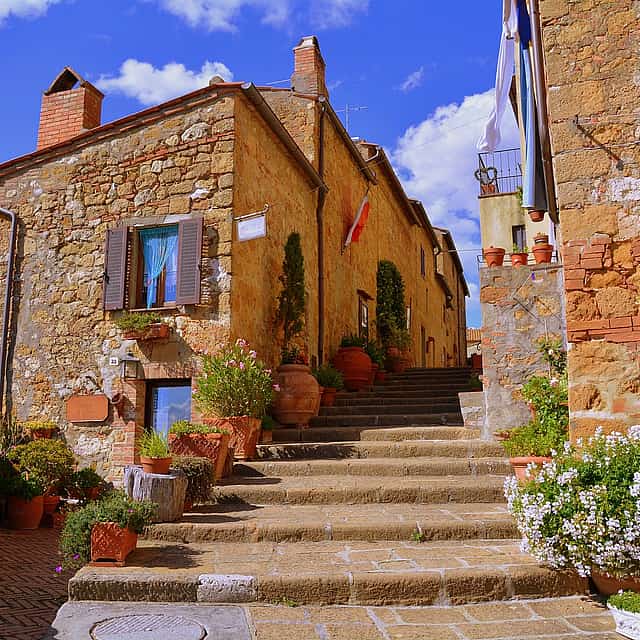 Montalcino, Pienza and Val d'Orcia Wine Roads