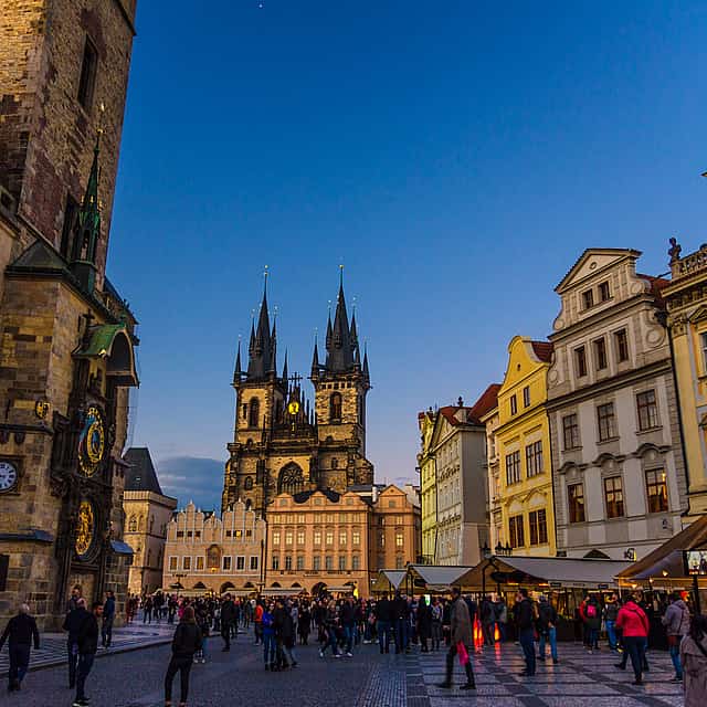 Tour a piedi dei fantasmi e delle leggende della città vecchia di Praga