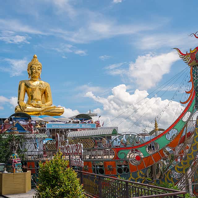 Chiang Mai: One-day Tour with White Temple, Baan Dam Museum, Blue Temple, Golden Triangle, Boat Trip and Karen Village