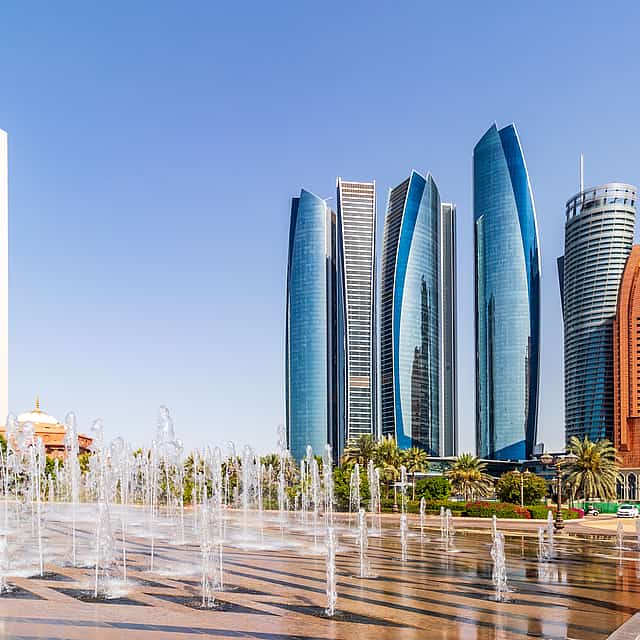 Abu Dhabi City Tour from Dubai with Louvre Museum Visit