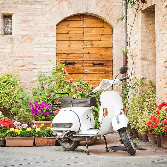 Tour en Vespa por Lucca y Garfagnana