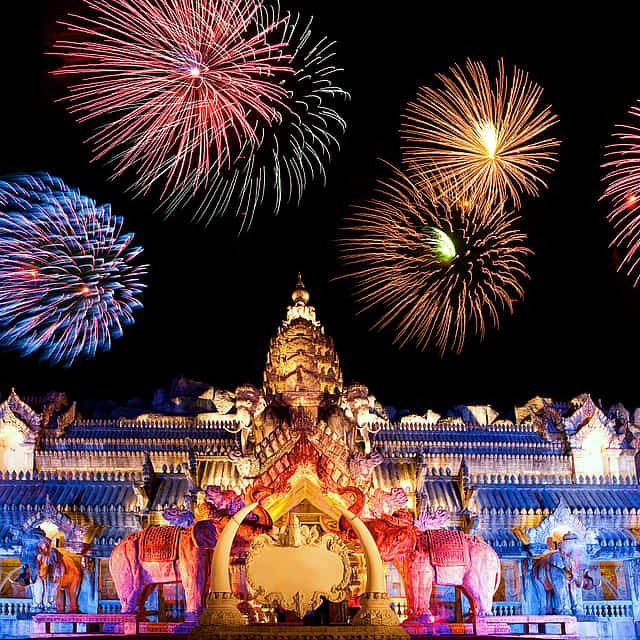 Входной билет на шоу Phuket Fantasea Show Standard Seat