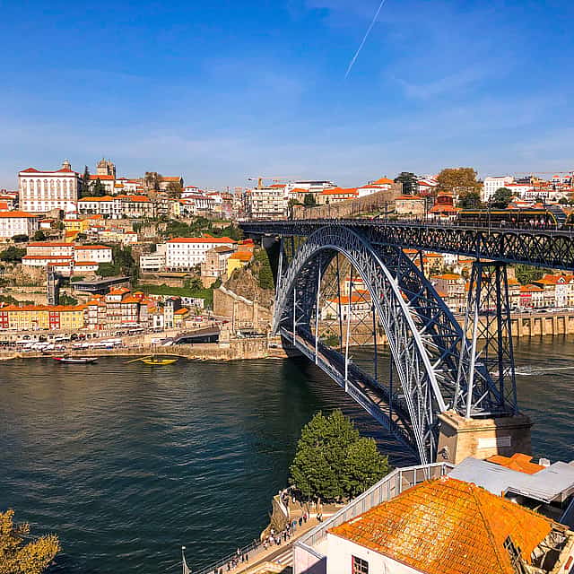Porto City Tour with River Cruise and Wine Cellars Visit