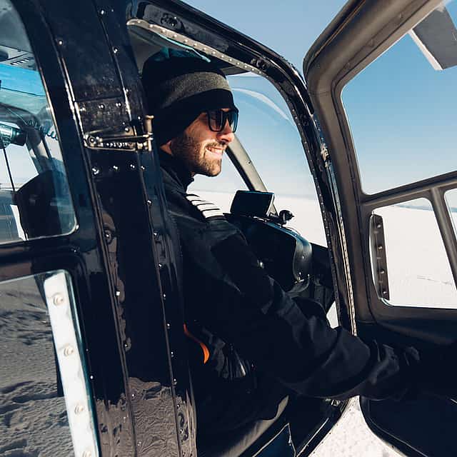Excursión en helicóptero sobre hielo y fuego