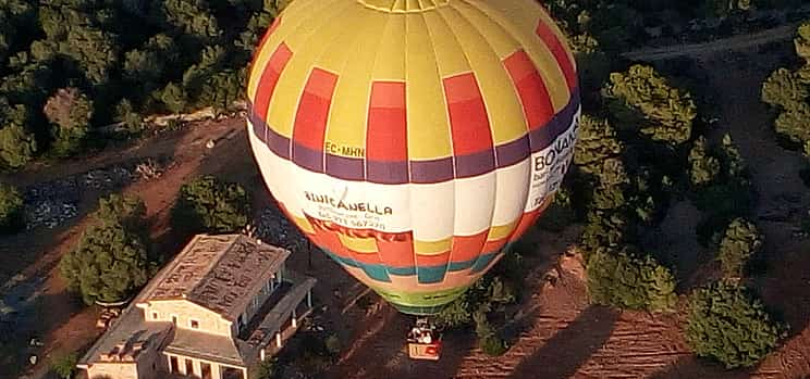 Photo 1 Classic Hot Air Balloon Flight in the Morning