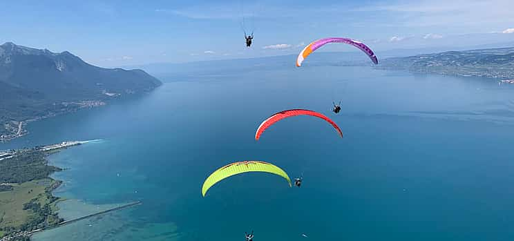 Foto 1 Vuelo en parapente en el lago Lemán