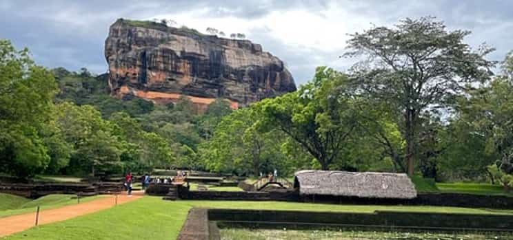 Фото 1 One Day Tour to Sigiriya and Dambulla from Colombo