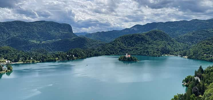 Foto 1 Excursión en grupo reducido a Liubliana y el lago Bled