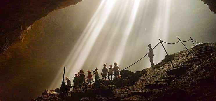 Foto 1 Jomblang Cave and Pindul Cave Tour