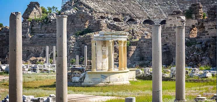 Foto 1 Excursión en grupo reducido por los lugares más destacados de la ciudad antigua de Side