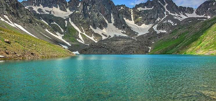 Foto 1 Tour privato al Monte Aragats, al Lago Kari e al Monastero di Saghmosavank