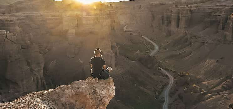 Foto 1 Excursión privada de 2 días al cañón Charyn, lagos Kolsay y Kaindy