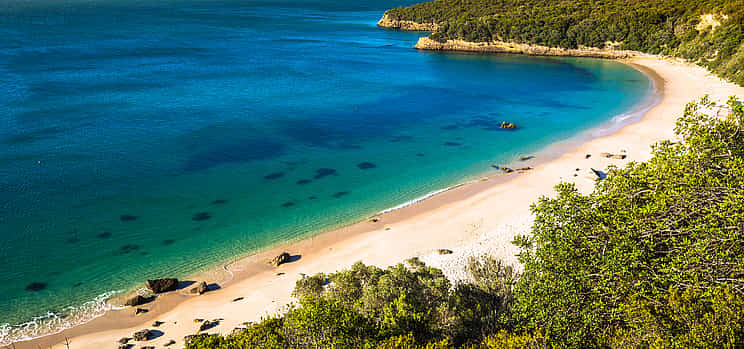 Photo 1 Private Day Tour to Arrábida and Sesimbra from Lisbon Cruise Port