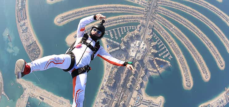 Фото 1 Tandem Skydive the Palm Dubai Dropzone